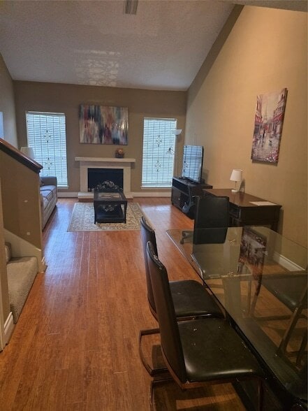 Photo - 1962 Augusta Dr