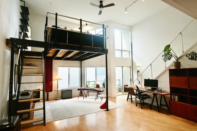 Photo - 670 5th St Unit SI ID1328937P