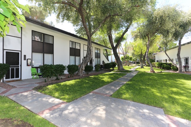 Community - The Diplomat Apartments