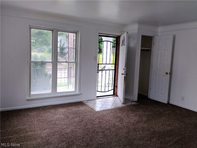 Photo - 1514 Manhattan Ave