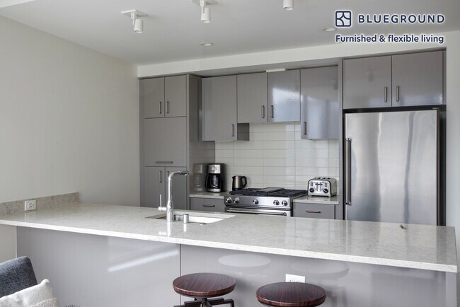 Photo - 602 Terry Ave N Unit FL12-ID635