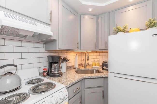 Photo - 2936 E Indian School Rd