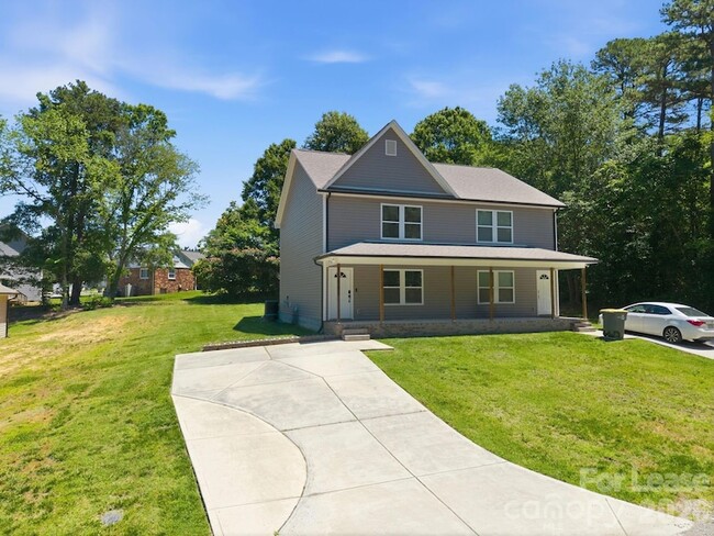 Photo - 1361 Ontario Dr