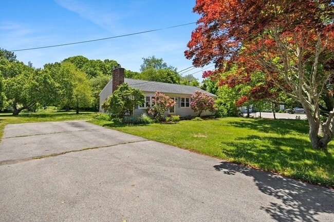 Photo - 110 Bushee Rd