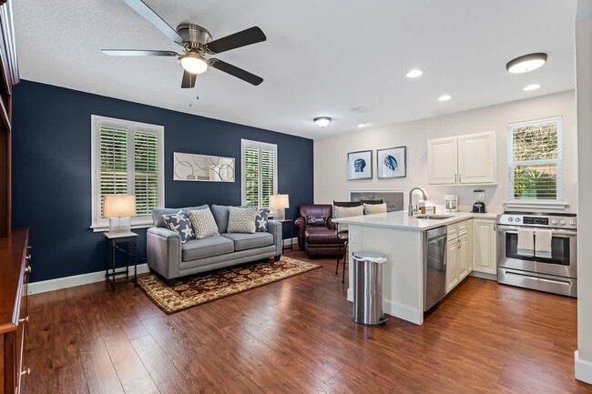 Photo - 5422 Leonard St Unit SI ID1578440P