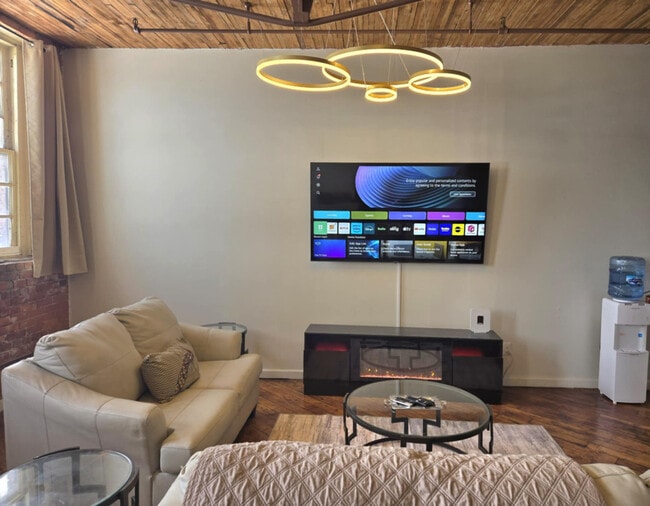 Building Photo - 226 Mt Elliott St Unit ID1437646P