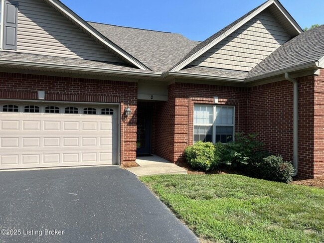 Building Photo - 620 W Utica St