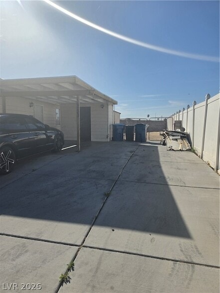 Building Photo - 4751 Terra Linda Ave