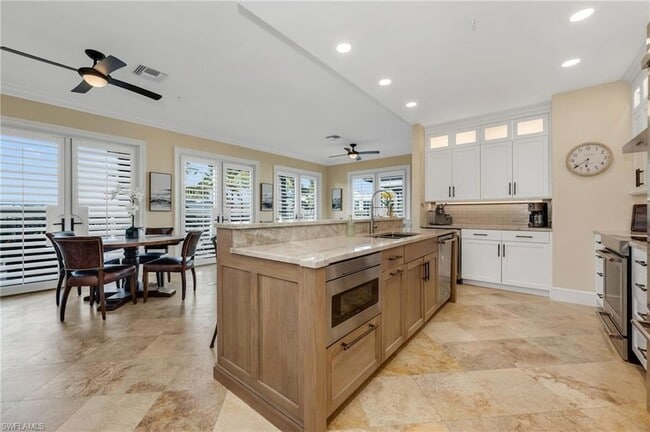 Photo - 780 5th Ave S