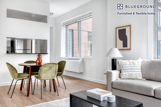 Photo - 180 Riverside Blvd Unit FL17-ID846