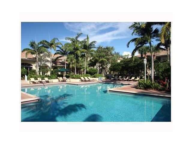 Photo - 19205 Glenmoor Dr Unit 19205