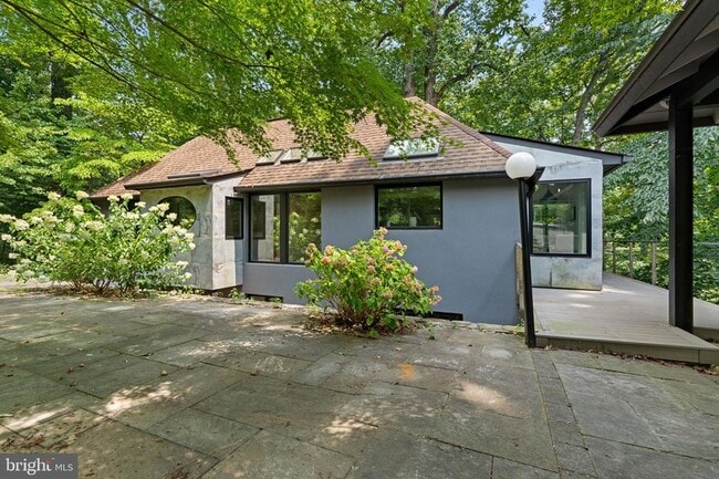 Building Photo - 5517 Mohican Rd