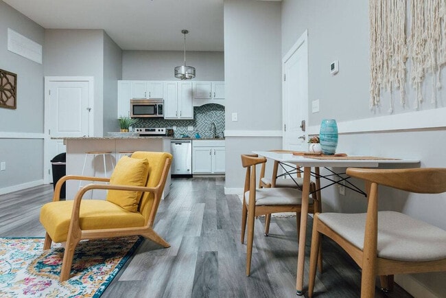 Photo - 117 Spring St Unit ID1397957P