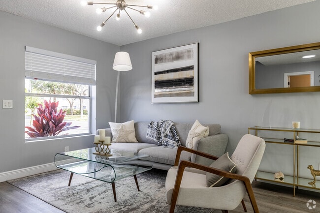 Interior Photo - The Landings