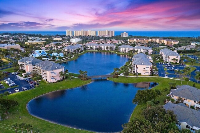 Building Photo - 353 S US Hwy 1