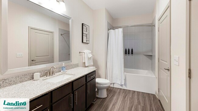 Photo - 2800 NE Green Oaks Blvd Unit 5308