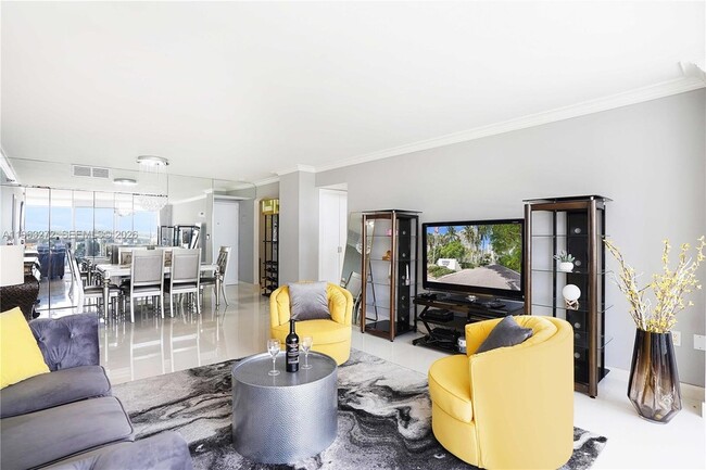 Photo - 20505 E Country Club Dr Unit 836