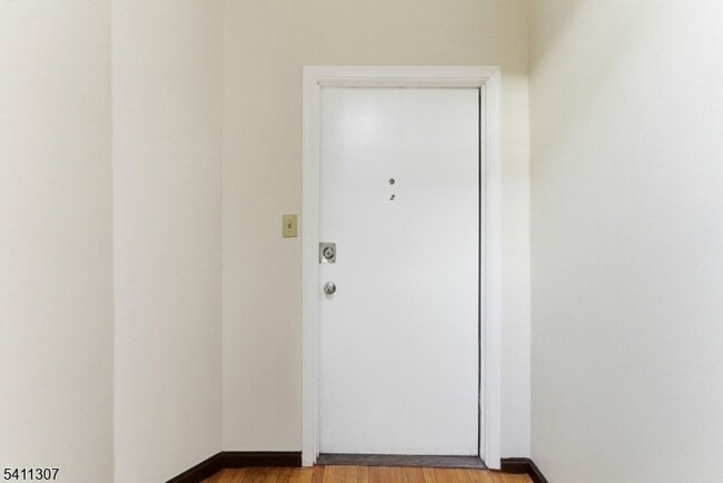 Photo - 467-469 Summer Avenue Unit 2 Unit 2