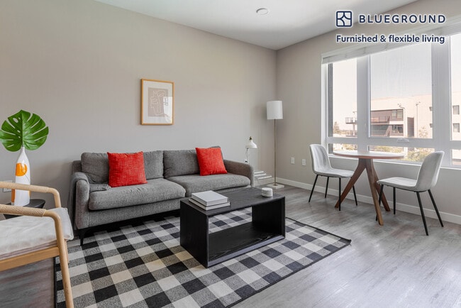 Building Photo - 3560 Rambla Pl Unit SI FL5-ID1933