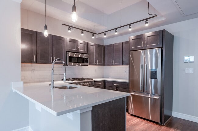 Photo - Abraxas at 90 State