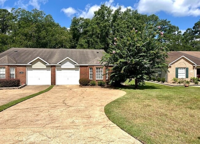 Photo - 134 Covington Pl