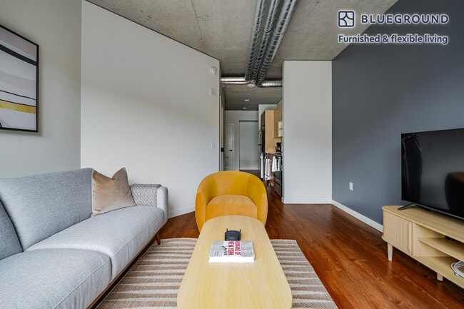 Photo - 624 Yale Ave N Unit SI FL6-ID988