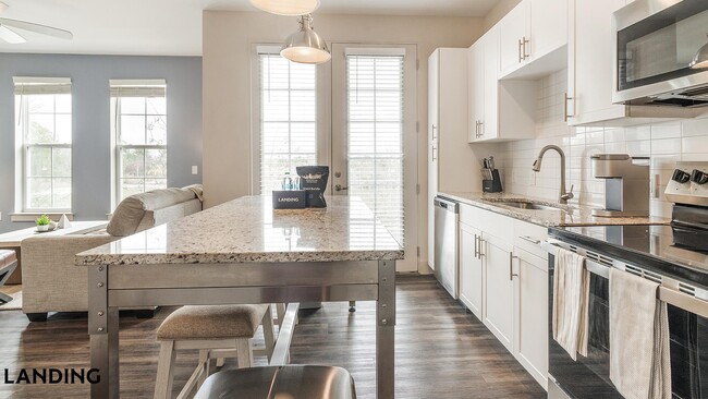 Photo - 5885 Lakehurst Dr Unit 2231