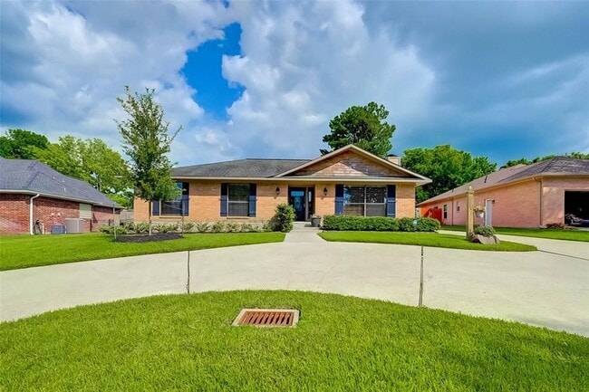 Photo - 9820 W Shore Dr