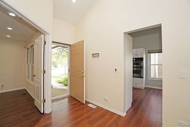 Photo - 229 Willow Pkwy