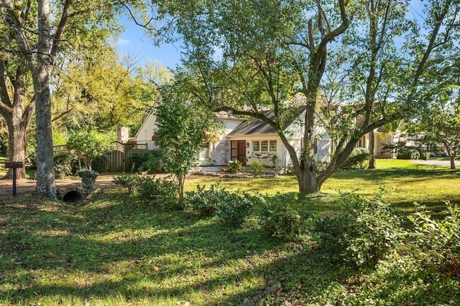 Photo - 201 Brookfield Ave