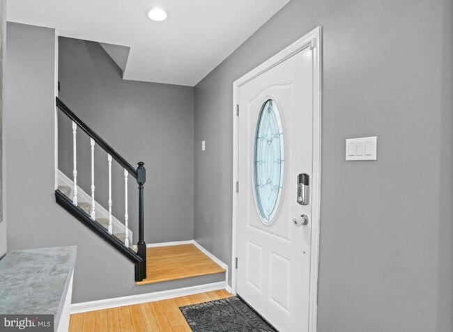 Photo - 2712 Advent Ct S