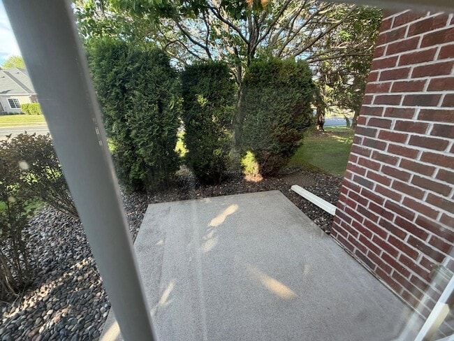 Photo - 12016 Vermillion St NE