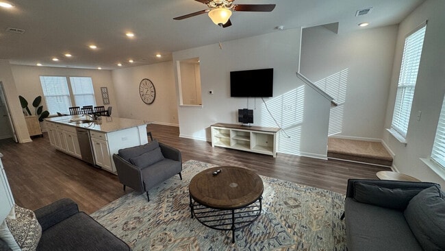 Photo - 149 Roxanne Dr Unit ID1344212P