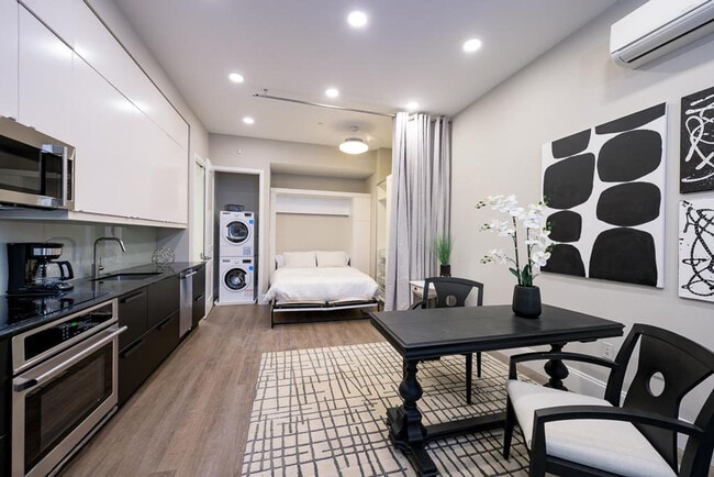 Building Photo - 1517 Corcoran St NW Unit ID1011180P