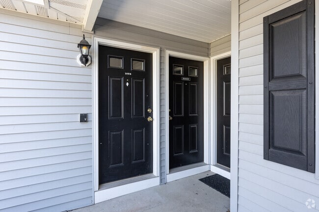 Entrance - Village at Bridgewater