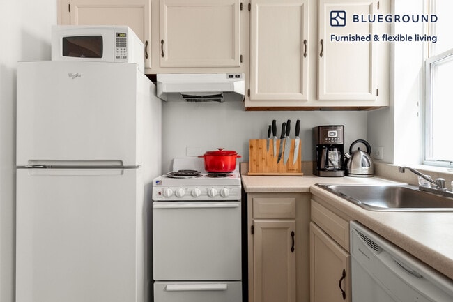 Photo - 1826 Vernon St NW Unit SI FL1-ID183