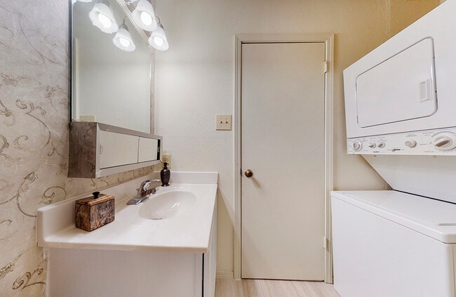 Photo - Willow Creek