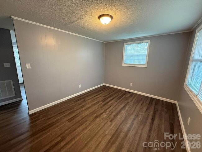 Photo - 1456 17th Ave NE