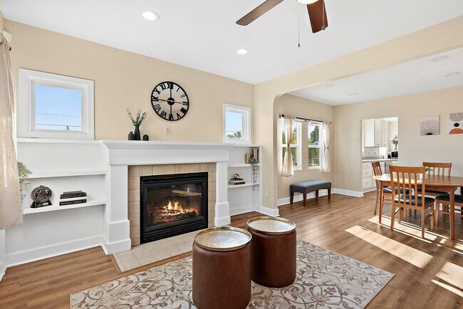 Photo - 109 E 45th St Unit ID1296627P