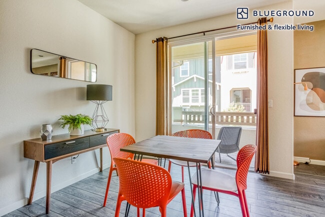 Photo - 2073 Kiwi Walkway