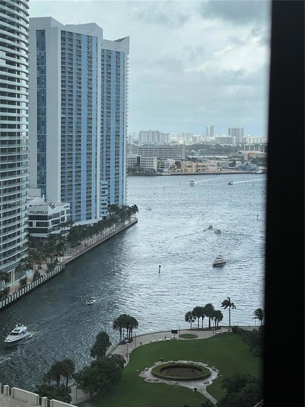 Photo - 55 SE 6th St Unit 2307