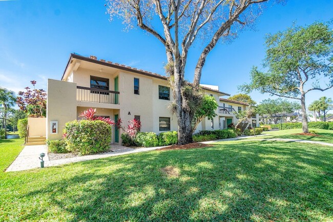 Building Photo - 8436 Cypress Ln Unit 7H