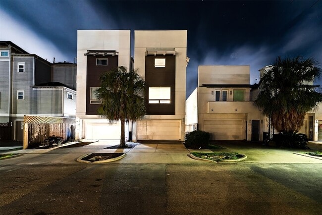 Photo - 5227 Nett St