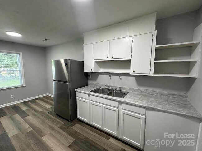 Photo - 48708 US-52 Unit 13