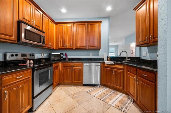 Photo - 1560 SE Wilshire Pl