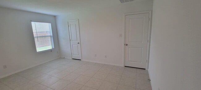 Photo - 3476 Mildren Bnd