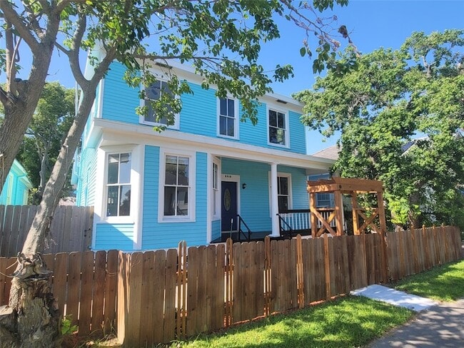 Photo - 3919 Avenue O