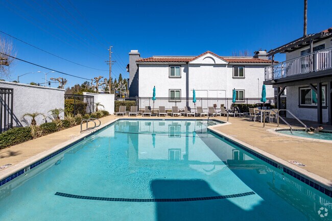 Photo - Enclave at Town Square