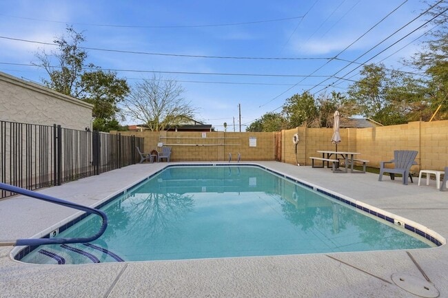 Photo - 3039 N 38th St