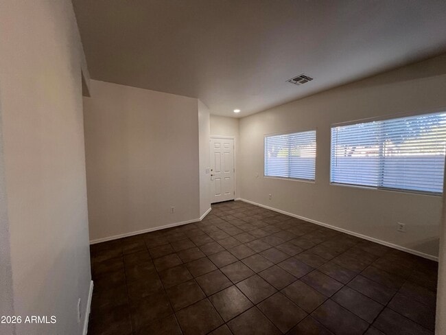 Photo - 1961 E Shannon St